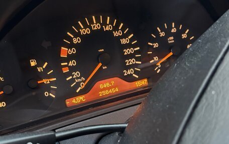 Mercedes-Benz E-Класс, 1998 год, 650 000 рублей, 29 фотография