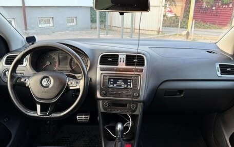 Volkswagen Polo VI (EU Market), 2017 год, 960 000 рублей, 15 фотография