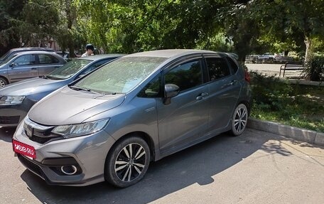 Honda Fit III, 2018 год, 1 500 000 рублей, 1 фотография
