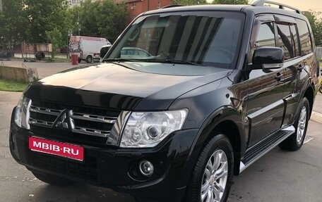 Mitsubishi Pajero IV, 2013 год, 2 690 000 рублей, 1 фотография