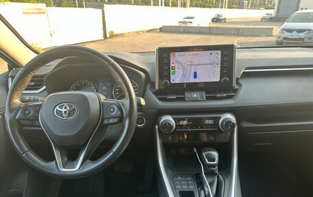 Toyota RAV4, 2020 год, 3 550 000 рублей, 6 фотография