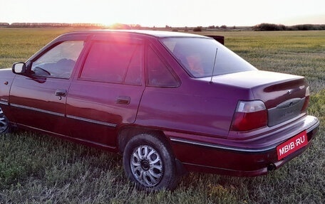 Daewoo Nexia I рестайлинг, 2004 год, 140 000 рублей, 3 фотография