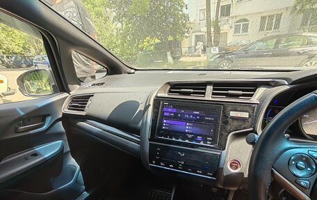 Honda Fit III, 2018 год, 1 500 000 рублей, 6 фотография
