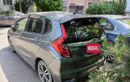 Honda Fit III, 2018 год, 1 500 000 рублей, 4 фотография