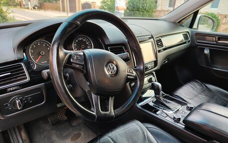 Volkswagen Touareg III, 2010 год, 1 600 000 рублей, 19 фотография