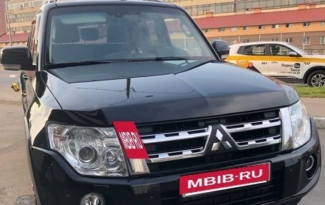 Mitsubishi Pajero IV, 2013 год, 2 690 000 рублей, 10 фотография