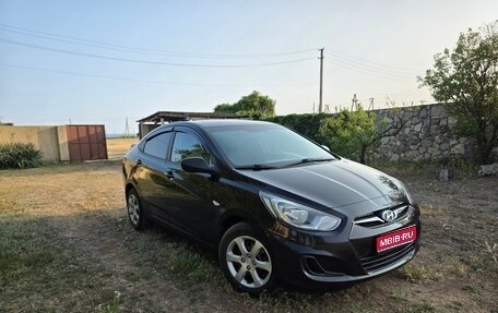 Hyundai Solaris II рестайлинг, 2011 год, 720 000 рублей, 1 фотография