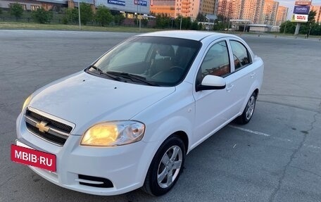 Chevrolet Aveo III, 2010 год, 390 000 рублей, 3 фотография