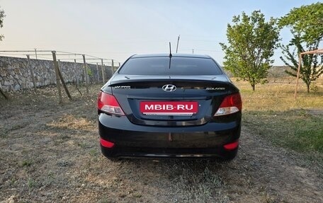 Hyundai Solaris II рестайлинг, 2011 год, 720 000 рублей, 5 фотография