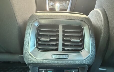 Volkswagen Tiguan II, 2018 год, 2 750 000 рублей, 3 фотография
