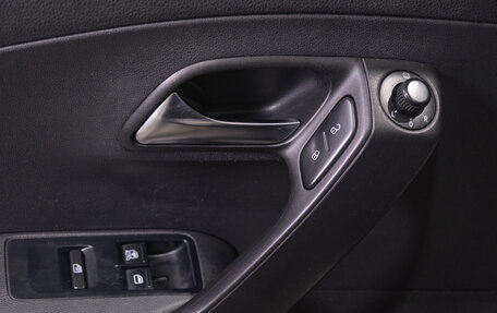 Volkswagen Polo VI (EU Market), 2013 год, 849 000 рублей, 17 фотография