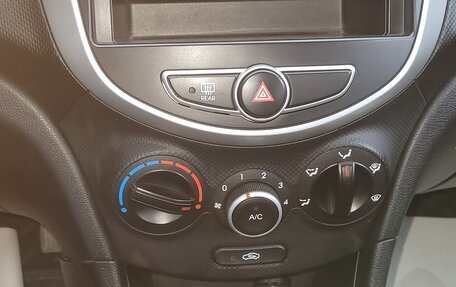 Hyundai Solaris II рестайлинг, 2013 год, 649 000 рублей, 8 фотография