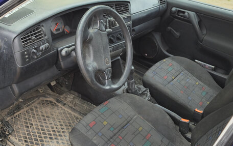 Volkswagen Golf III, 1998 год, 280 000 рублей, 5 фотография