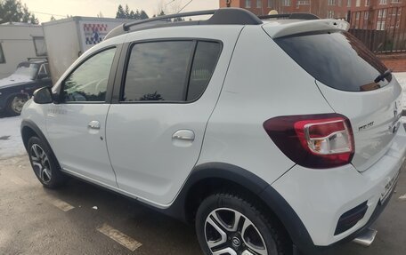 Renault Sandero II рестайлинг, 2019 год, 1 600 000 рублей, 6 фотография