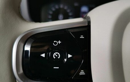Volvo V60 Cross Country II, 2020 год, 3 650 000 рублей, 17 фотография