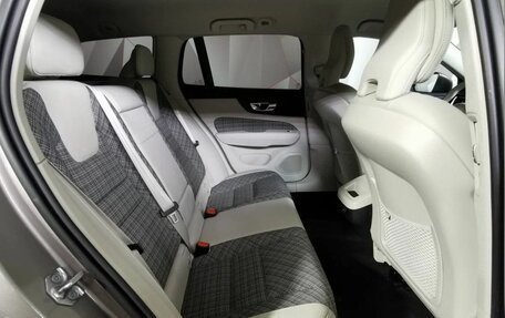 Volvo V60 Cross Country II, 2020 год, 3 650 000 рублей, 19 фотография