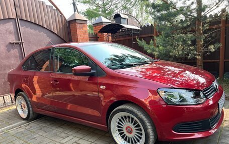 Volkswagen Polo VI (EU Market), 2012 год, 800 000 рублей, 4 фотография
