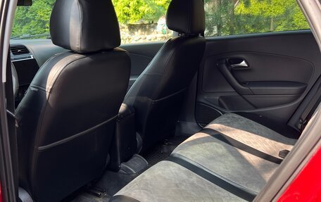 Volkswagen Polo VI (EU Market), 2012 год, 800 000 рублей, 9 фотография