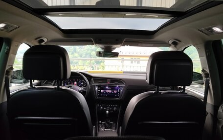 Volkswagen Tiguan II, 2019 год, 3 150 000 рублей, 15 фотография