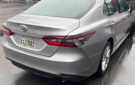 Toyota Camry, 2021 год, 1 700 000 рублей, 5 фотография