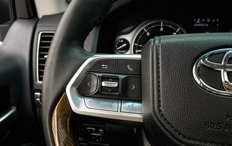 Toyota Land Cruiser 200, 2016 год, 5 230 000 рублей, 16 фотография
