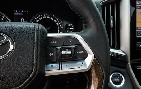 Toyota Land Cruiser 200, 2016 год, 5 230 000 рублей, 18 фотография