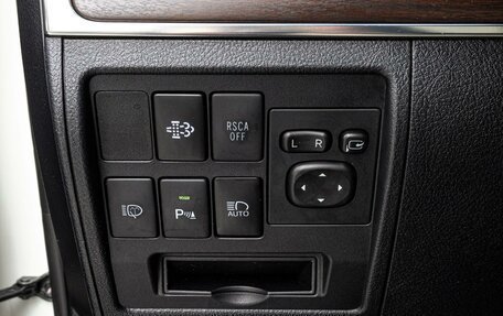 Toyota Land Cruiser 200, 2016 год, 5 230 000 рублей, 19 фотография