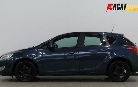 Opel Astra J, 2011 год, 614 800 рублей, 2 фотография