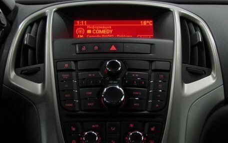 Opel Astra J, 2011 год, 614 800 рублей, 19 фотография