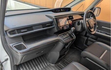 Honda Stepwgn IV, 2016 год, 1 245 009 рублей, 18 фотография