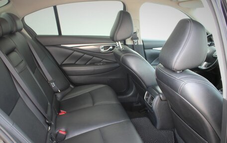 Infiniti Q50 I рестайлинг, 2015 год, 1 399 000 рублей, 13 фотография