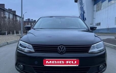 Volkswagen Jetta VI, 2012 год, 950 000 рублей, 10 фотография