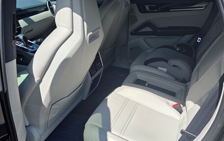 Porsche Cayenne III, 2023 год, 13 500 000 рублей, 21 фотография