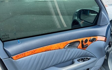 Mercedes-Benz E-Класс, 2004 год, 799 999 рублей, 15 фотография