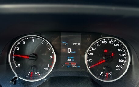 Toyota RAV4, 2022 год, 4 200 000 рублей, 8 фотография