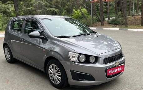 Chevrolet Aveo III, 2014 год, 900 000 рублей, 2 фотография
