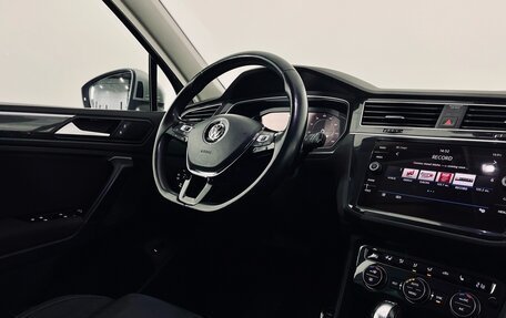 Volkswagen Tiguan II, 2019 год, 2 510 000 рублей, 21 фотография