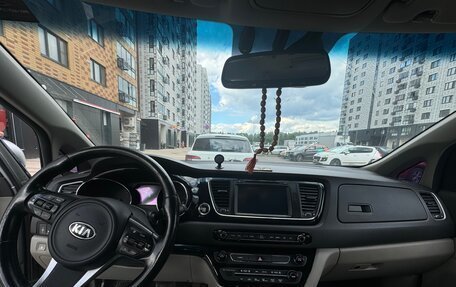 KIA Carnival III, 2016 год, 2 397 000 рублей, 7 фотография