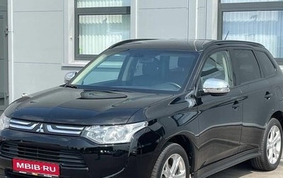 Mitsubishi Outlander III рестайлинг 3, 2013 год, 1 460 000 рублей, 1 фотография