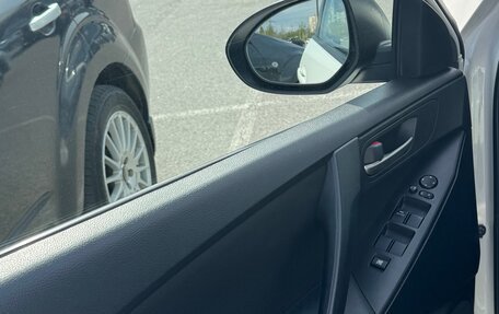 Mazda 3, 2011 год, 999 999 рублей, 13 фотография