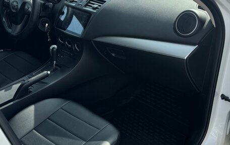 Mazda 3, 2011 год, 999 999 рублей, 15 фотография