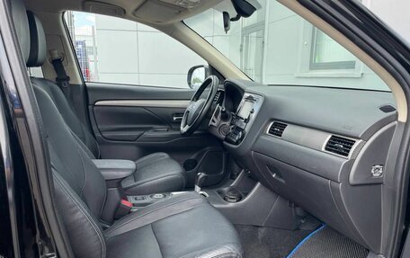 Mitsubishi Outlander III рестайлинг 3, 2013 год, 1 460 000 рублей, 12 фотография
