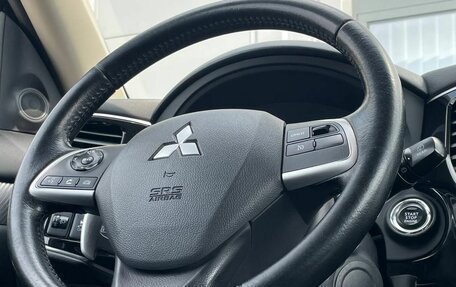 Mitsubishi Outlander III рестайлинг 3, 2013 год, 1 460 000 рублей, 16 фотография
