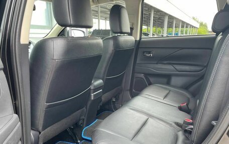 Mitsubishi Outlander III рестайлинг 3, 2013 год, 1 460 000 рублей, 13 фотография