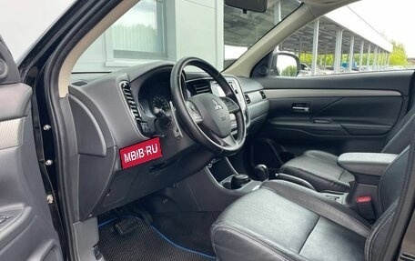 Mitsubishi Outlander III рестайлинг 3, 2013 год, 1 460 000 рублей, 10 фотография