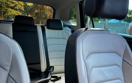 Volkswagen Tiguan II, 2017 год, 3 490 000 рублей, 10 фотография