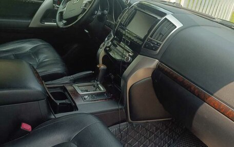 Toyota Land Cruiser 200, 2012 год, 4 100 000 рублей, 17 фотография