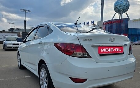 Hyundai Solaris II рестайлинг, 2012 год, 640 000 рублей, 7 фотография
