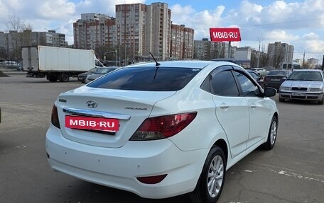 Hyundai Solaris II рестайлинг, 2012 год, 640 000 рублей, 6 фотография
