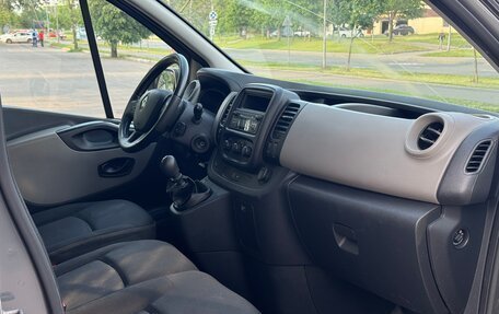 Renault Trafic, 2016 год, 1 650 000 рублей, 11 фотография